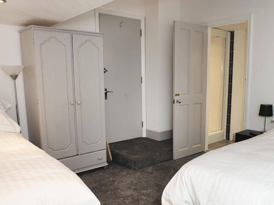 The Queens Head Horspath Room photo